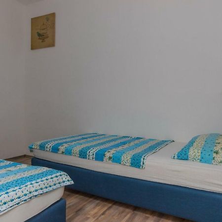 קריקווניצה Apartments Maris מראה חיצוני תמונה