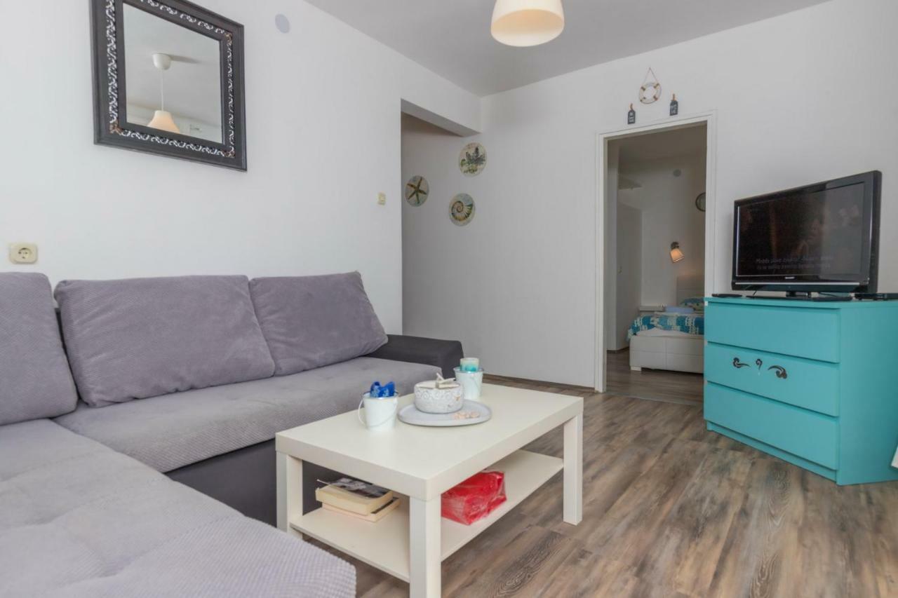 קריקווניצה Apartments Maris מראה חיצוני תמונה