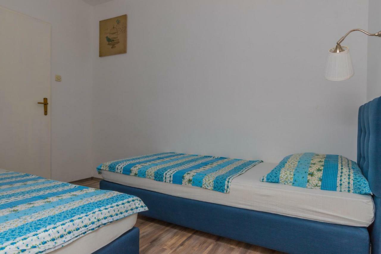 קריקווניצה Apartments Maris מראה חיצוני תמונה